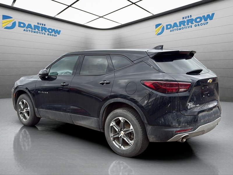 Chevrolet Blazer Vehicle Full-screen Gallery Image 3