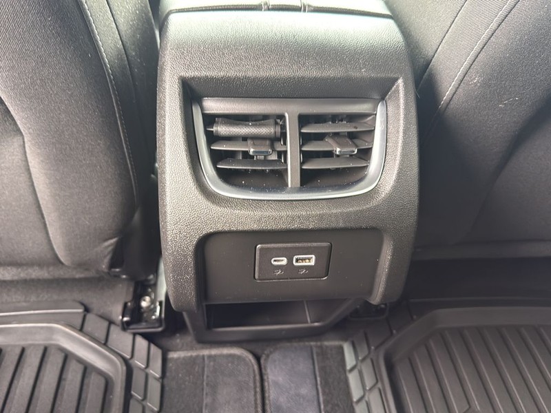 Chevrolet Blazer Vehicle Full-screen Gallery Image 17