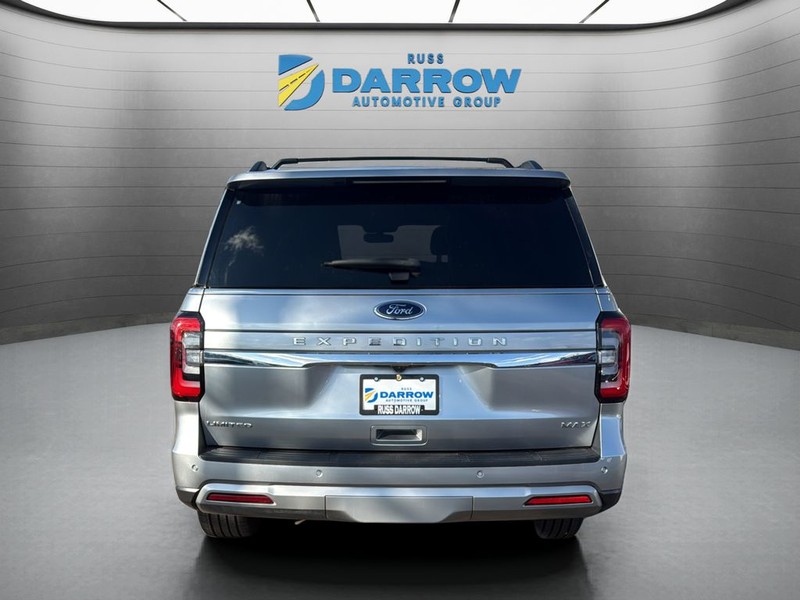Ford Expedition Max Vehicle Full-screen Gallery Image 4