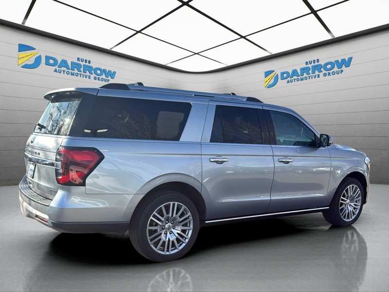 Ford Expedition Max Vehicle Full-screen Gallery Image 5