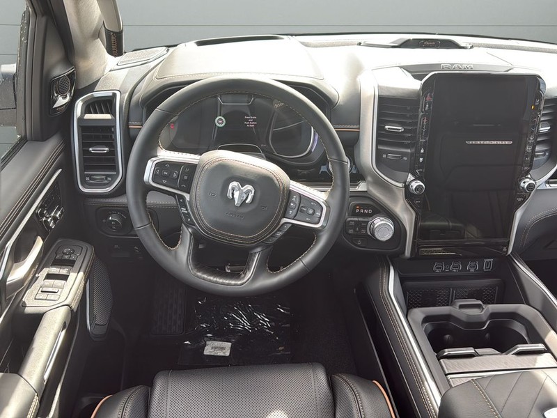 Ram 1500 Vehicle Full-screen Gallery Image 12