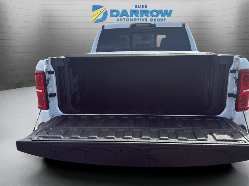 Ram 1500 Vehicle Full-screen Gallery Image 25