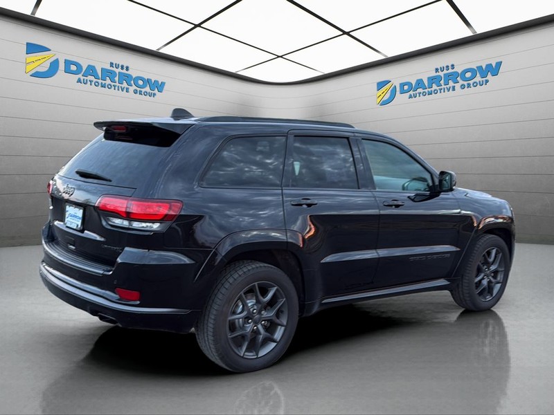 Jeep Grand Cherokee Vehicle Full-screen Gallery Image 10