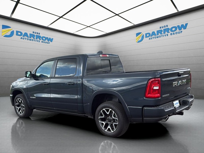 Ram 1500 Vehicle Full-screen Gallery Image 3