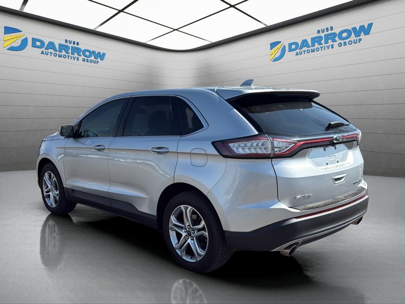 Ford Edge Vehicle Full-screen Gallery Image 3