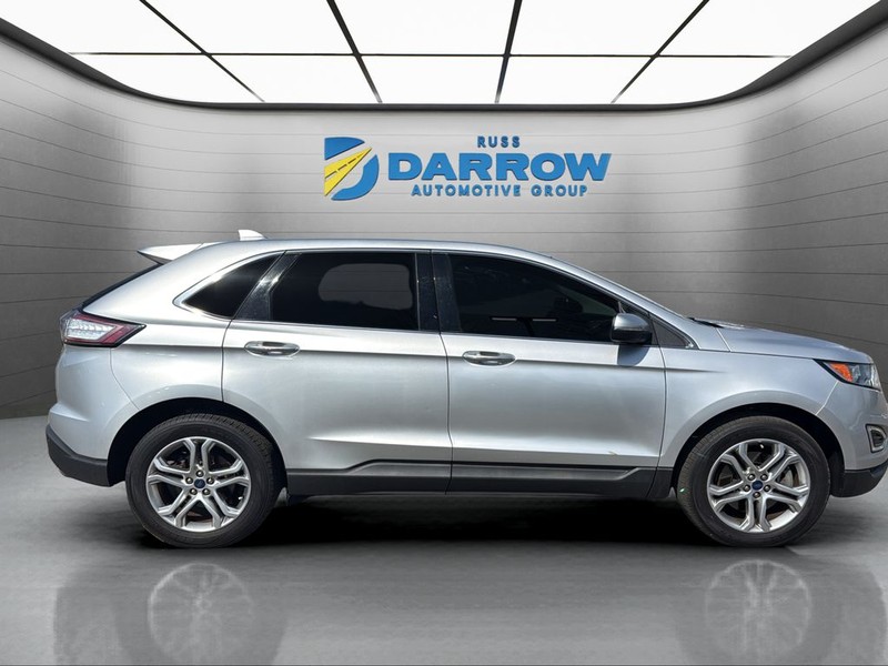 Ford Edge Vehicle Full-screen Gallery Image 6