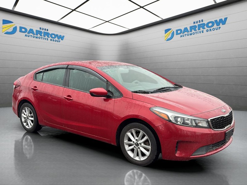 Kia Forte Vehicle Full-screen Gallery Image 7