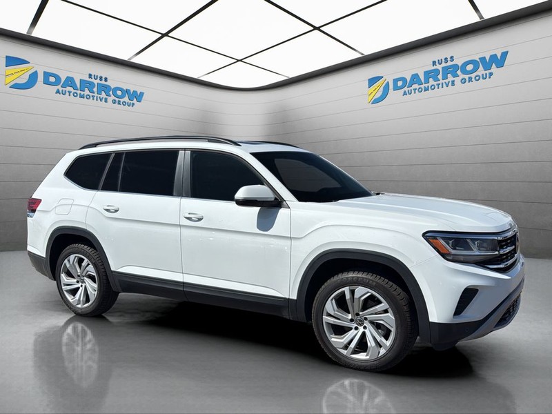 Volkswagen Atlas Vehicle Full-screen Gallery Image 7