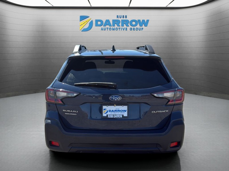Subaru Outback Vehicle Full-screen Gallery Image 4