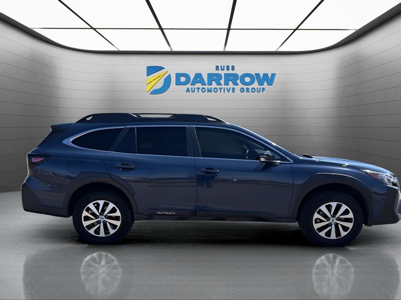 Subaru Outback Vehicle Full-screen Gallery Image 6