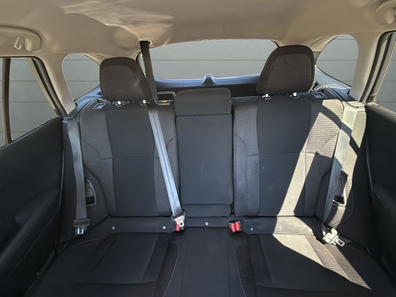 Subaru Outback Vehicle Full-screen Gallery Image 27