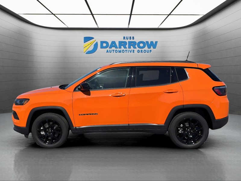 Jeep Compass Vehicle Full-screen Gallery Image 2