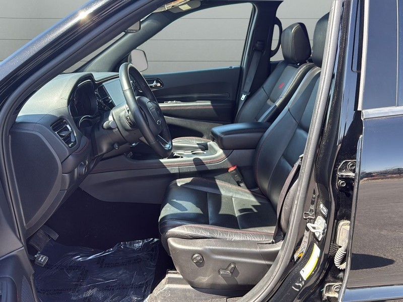 Dodge Durango Vehicle Full-screen Gallery Image 10