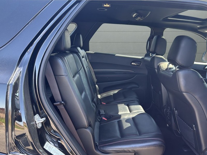 Dodge Durango Vehicle Full-screen Gallery Image 14