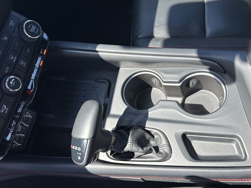 Dodge Durango Vehicle Full-screen Gallery Image 22