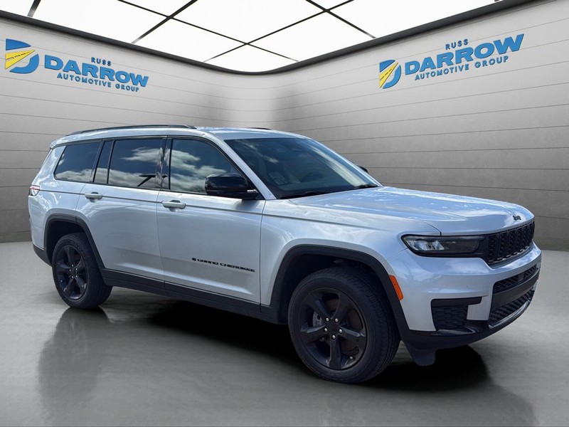 Jeep Grand Cherokee L Vehicle Full-screen Gallery Image 7