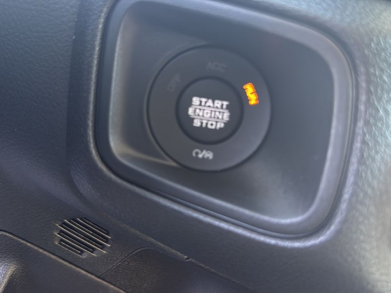 Jeep Wrangler Vehicle Full-screen Gallery Image 20