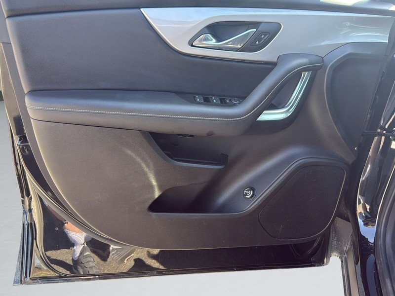 Chevrolet Blazer Vehicle Full-screen Gallery Image 11