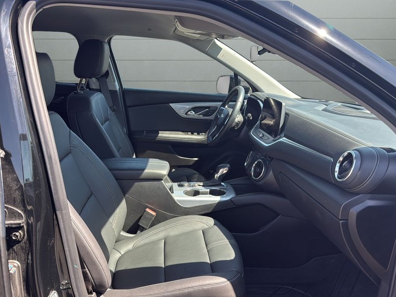 Chevrolet Blazer Vehicle Full-screen Gallery Image 15