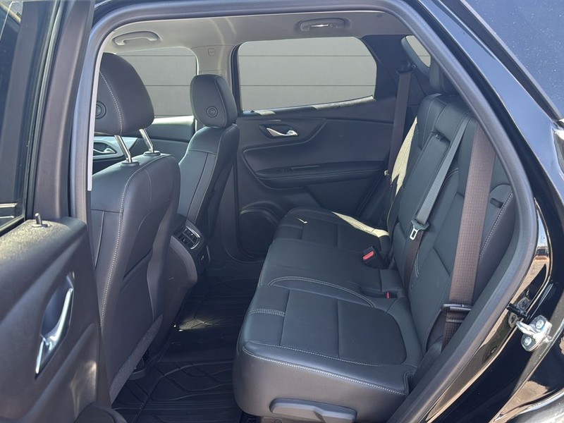 Chevrolet Blazer Vehicle Full-screen Gallery Image 16