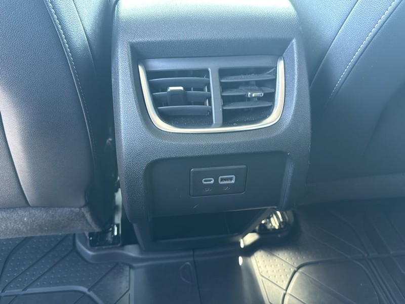 Chevrolet Blazer Vehicle Full-screen Gallery Image 17