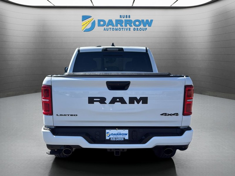 Ram 1500 Vehicle Full-screen Gallery Image 4