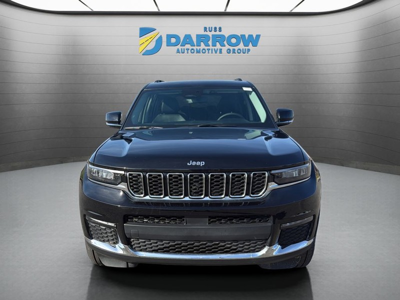 Jeep Grand Cherokee L Vehicle Full-screen Gallery Image 8