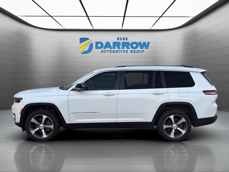 Jeep Grand Cherokee L Vehicle Full-screen Gallery Image 2