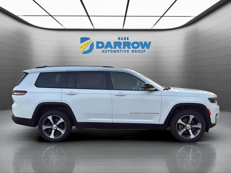 Jeep Grand Cherokee L Vehicle Full-screen Gallery Image 6