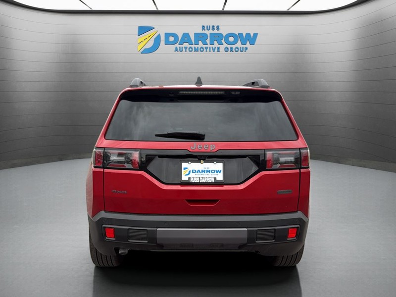 Jeep Cherokee Vehicle Full-screen Gallery Image 4