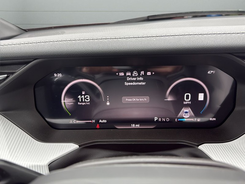 Jeep Cherokee Vehicle Full-screen Gallery Image 13
