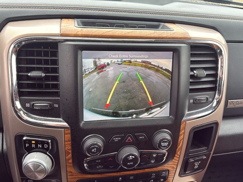 Ram 1500 Vehicle Full-screen Gallery Image 27
