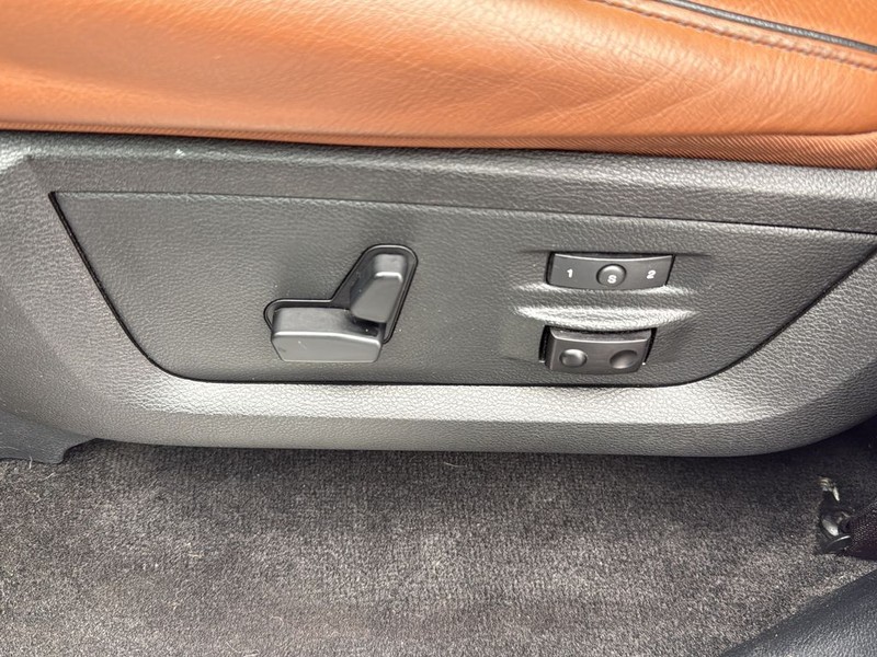 Ram 1500 Vehicle Full-screen Gallery Image 30