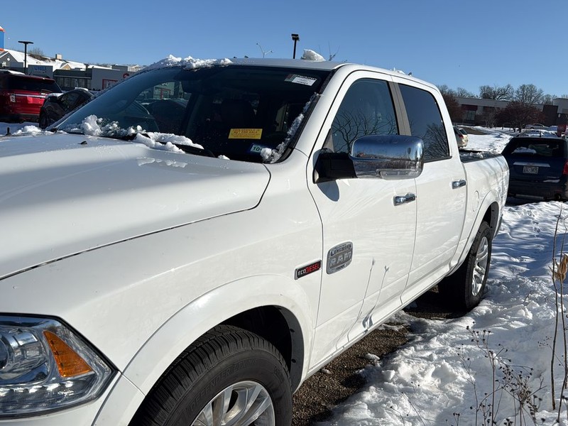 Ram 1500 Vehicle Full-screen Gallery Image 35