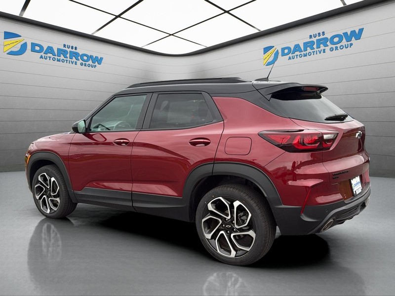 Chevrolet Trailblazer Vehicle Full-screen Gallery Image 3