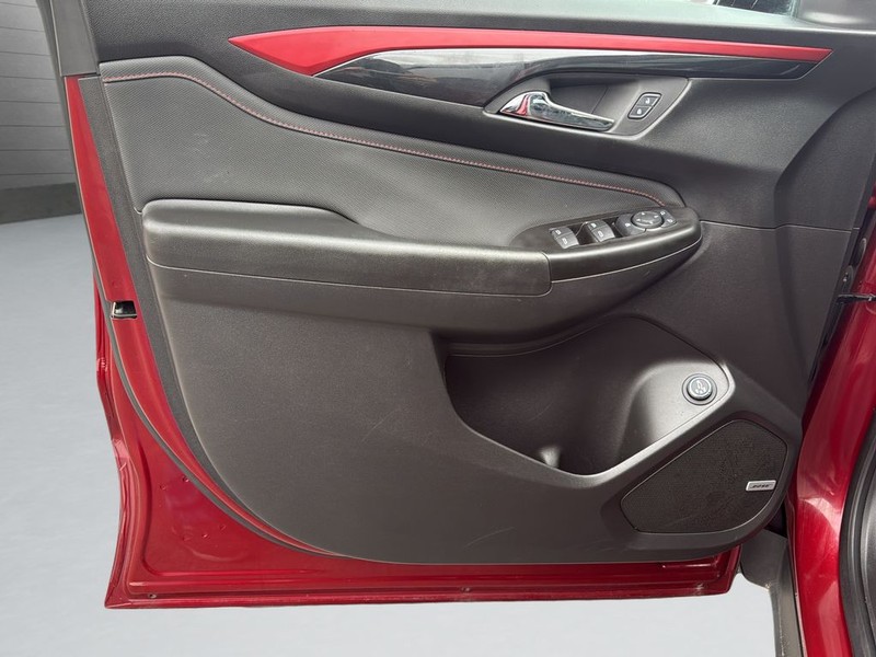 Chevrolet Trailblazer Vehicle Full-screen Gallery Image 11