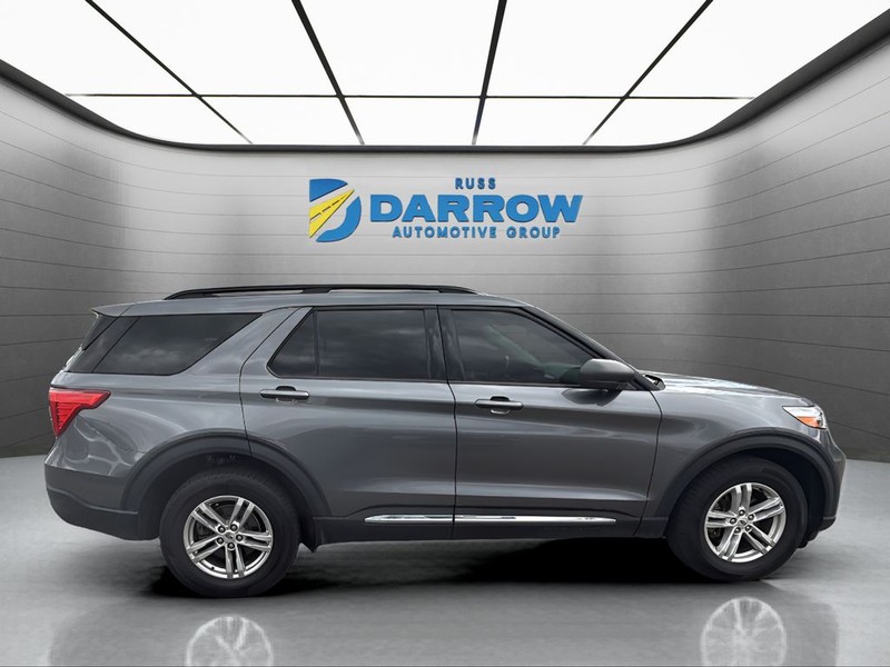 Ford Explorer Vehicle Full-screen Gallery Image 6