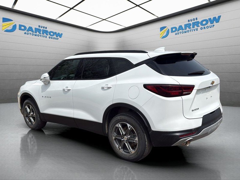 Chevrolet Blazer Vehicle Full-screen Gallery Image 3