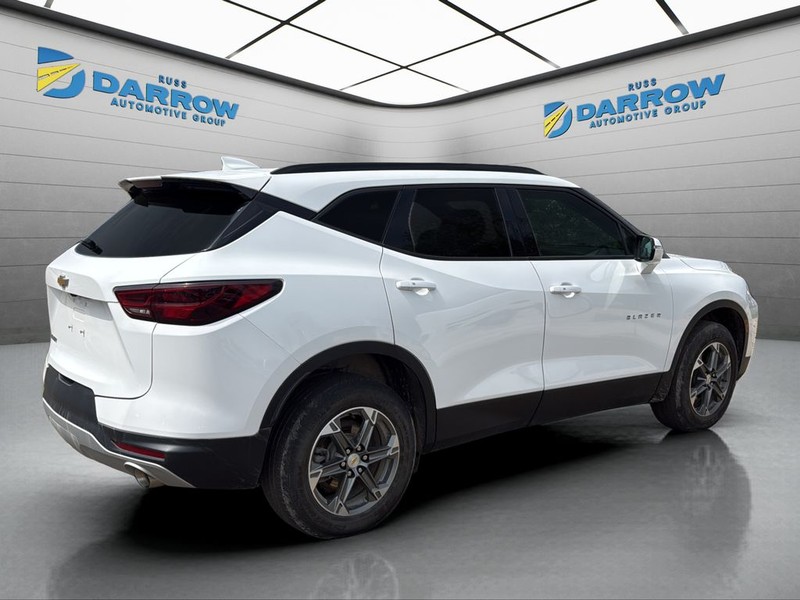 Chevrolet Blazer Vehicle Full-screen Gallery Image 5