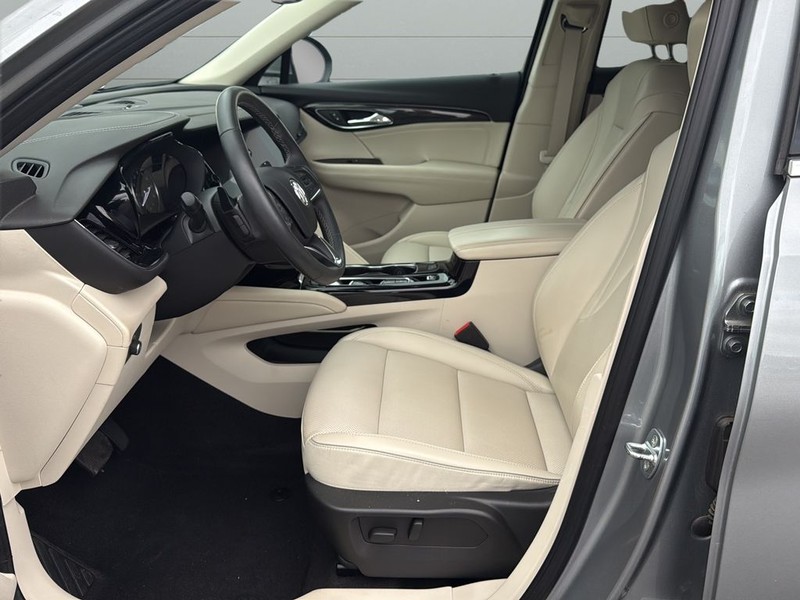Buick Envision Vehicle Full-screen Gallery Image 10