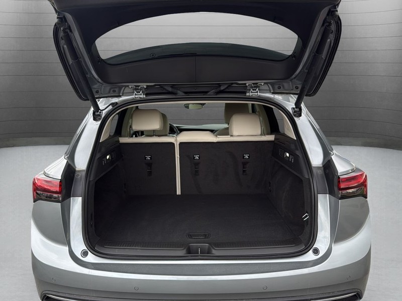 Buick Envision Vehicle Full-screen Gallery Image 24