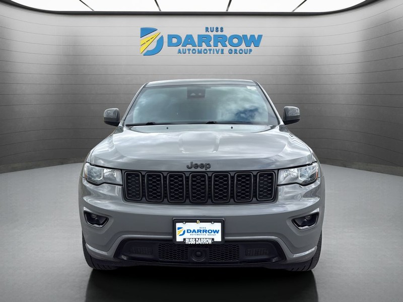 Jeep Grand Cherokee Vehicle Full-screen Gallery Image 8