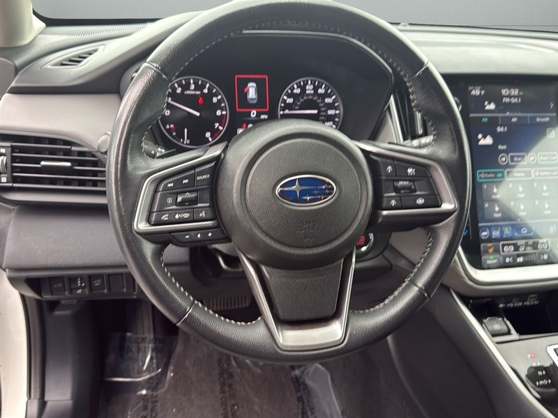Subaru Outback Vehicle Full-screen Gallery Image 26