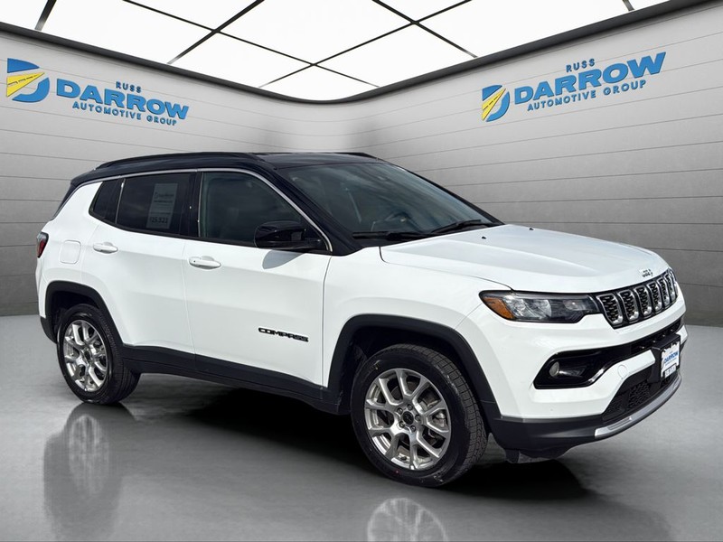 Jeep Compass Vehicle Full-screen Gallery Image 7