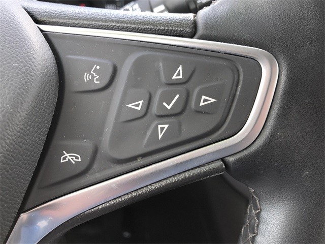 Chevrolet Equinox Vehicle Full-screen Gallery Image 18