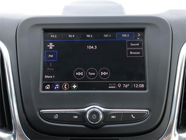 Chevrolet Equinox Vehicle Full-screen Gallery Image 22