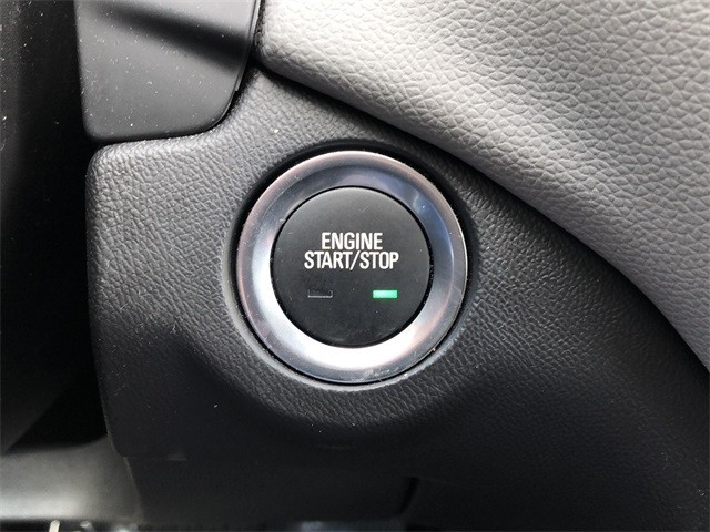 Chevrolet Equinox Vehicle Full-screen Gallery Image 24