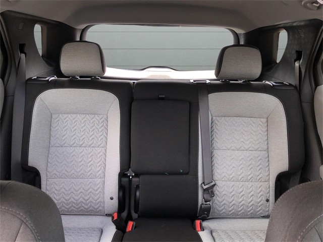 Chevrolet Equinox Vehicle Full-screen Gallery Image 29