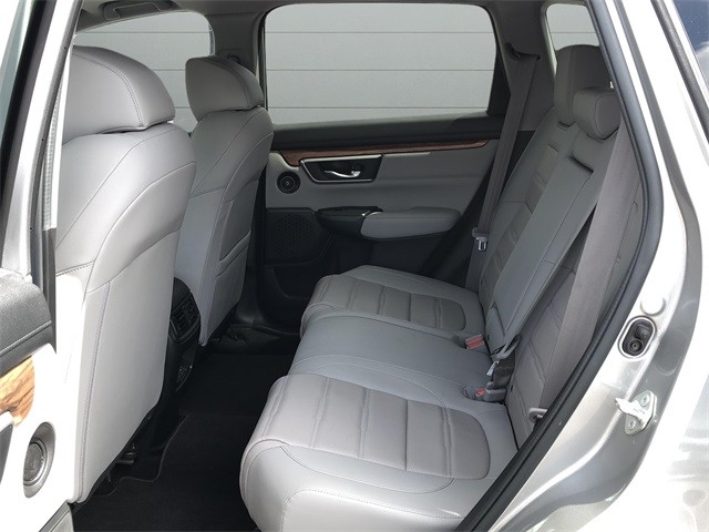 Honda CR-V Vehicle Full-screen Gallery Image 16