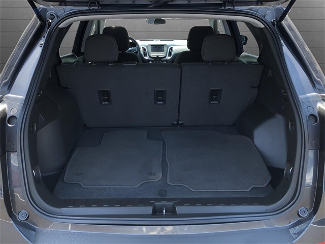 Chevrolet Equinox Vehicle Full-screen Gallery Image 08